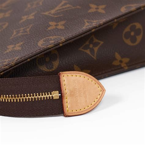 louis vuitton pochette toilette prezzo|louis vuitton poche monogram.